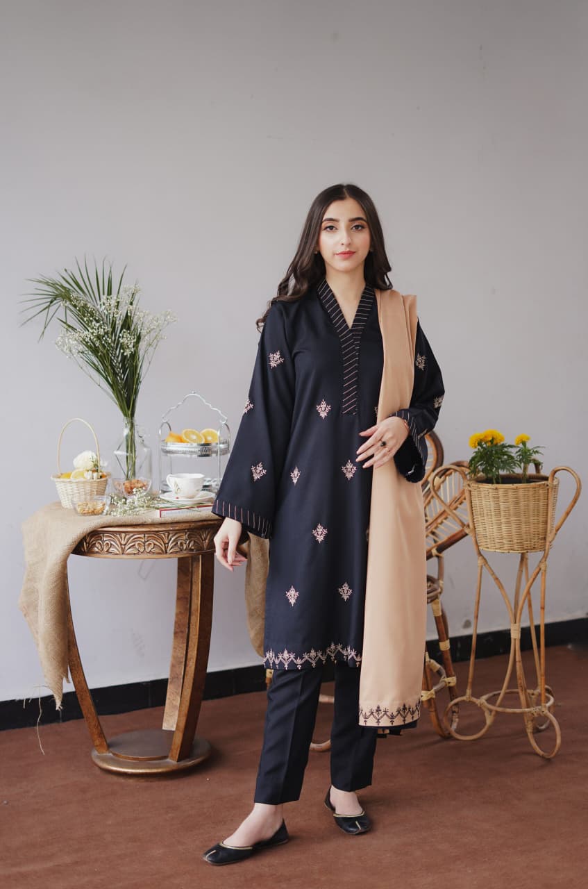 ★ Premium Dhanak 3-Piece Embroidered Winter Collection
