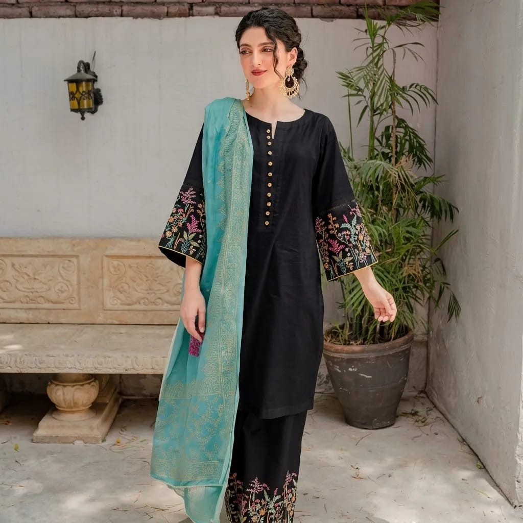 ★ Premium Dhanak 3-Piece Embroidered Winter Collection