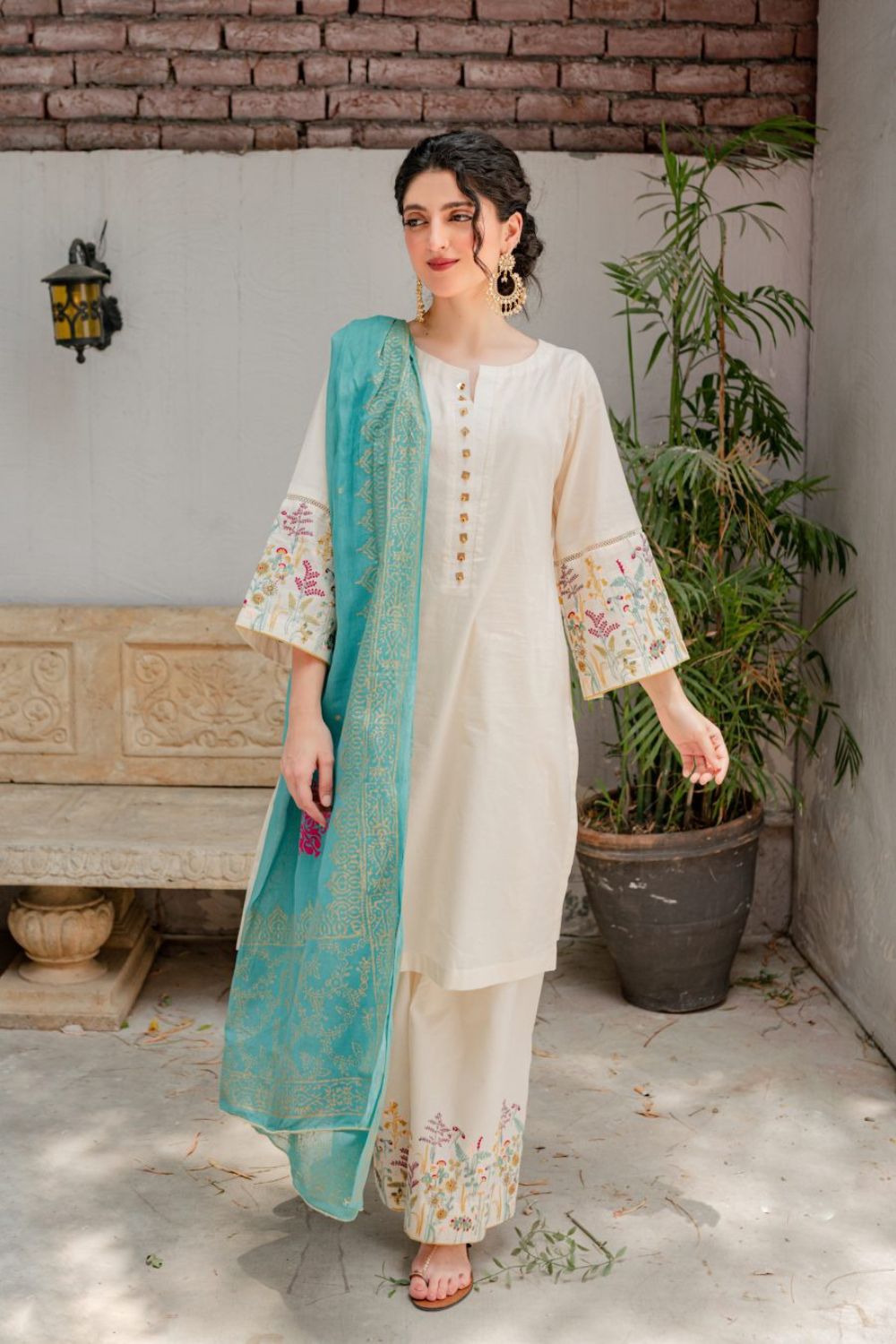 ★ Premium Dhanak 3-Piece Embroidered Winter Collection