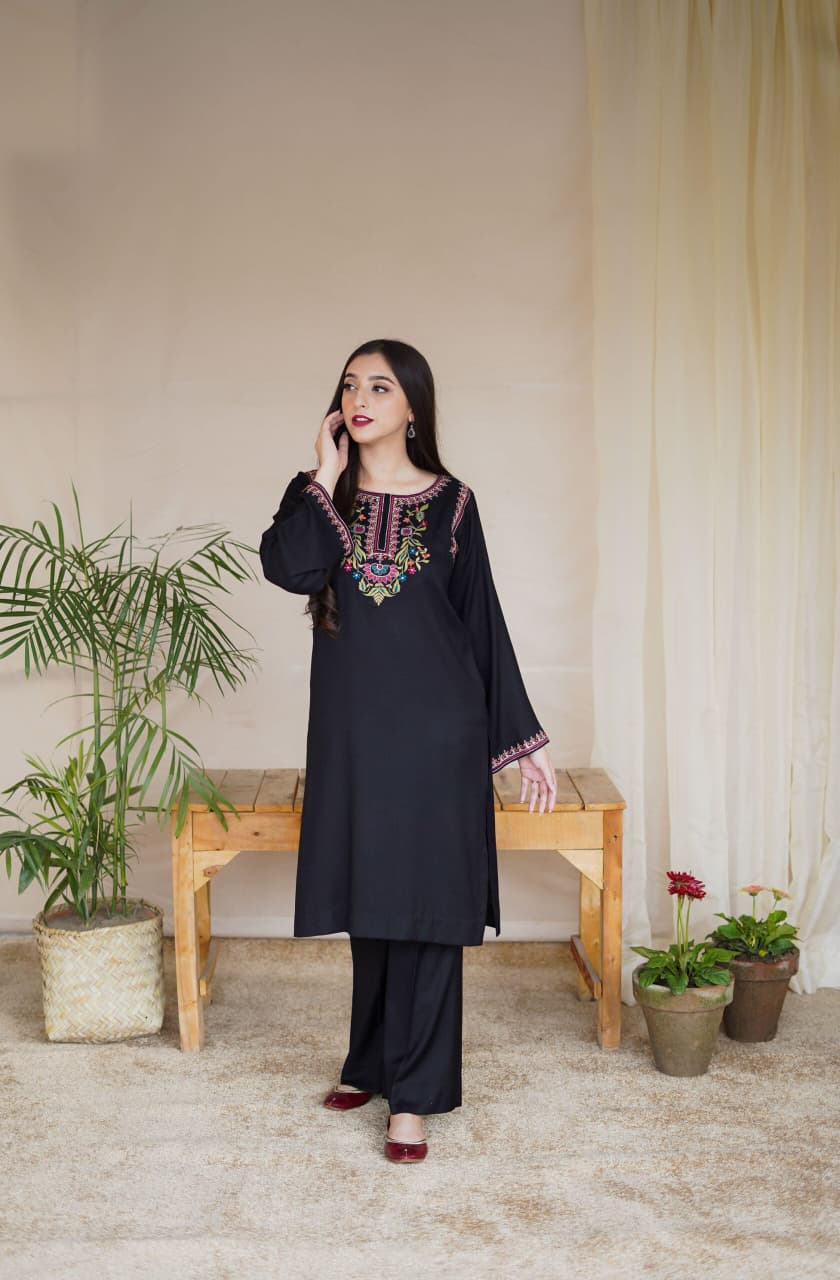 ★ Premium Dhanak 3-Piece Embroidered Winter Collection