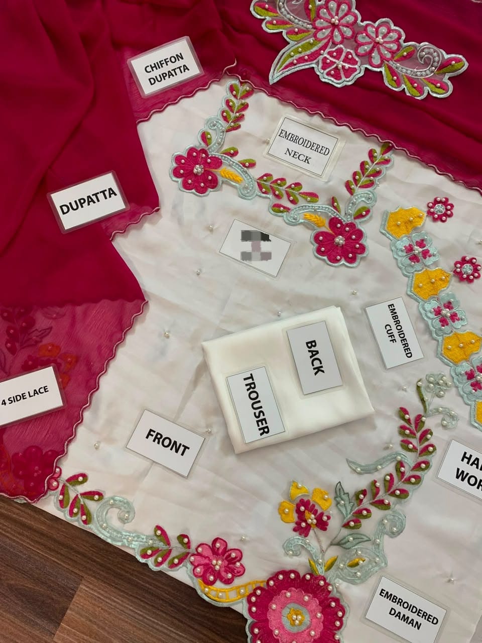 ★ SHANZAY ANOSHY — MULTI FLORAL COLLECTION SHAMOOZ SILK★